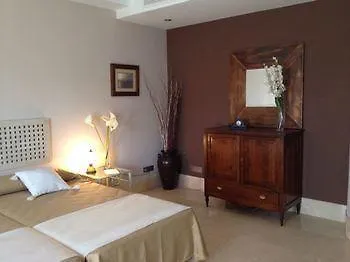 Suites Casa de hóspedes 3*